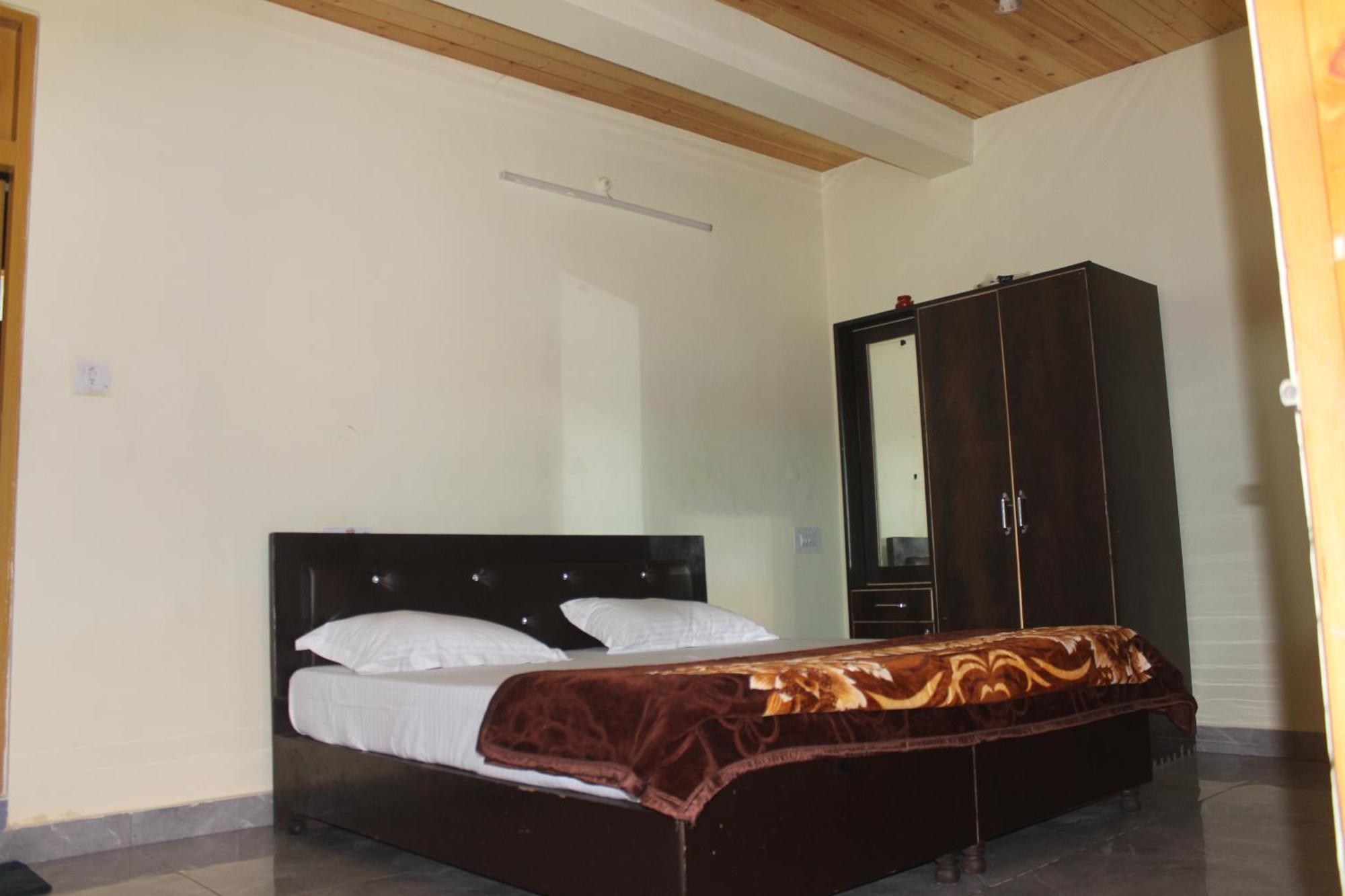 Moonlight Guest House Kasol Bagian luar foto