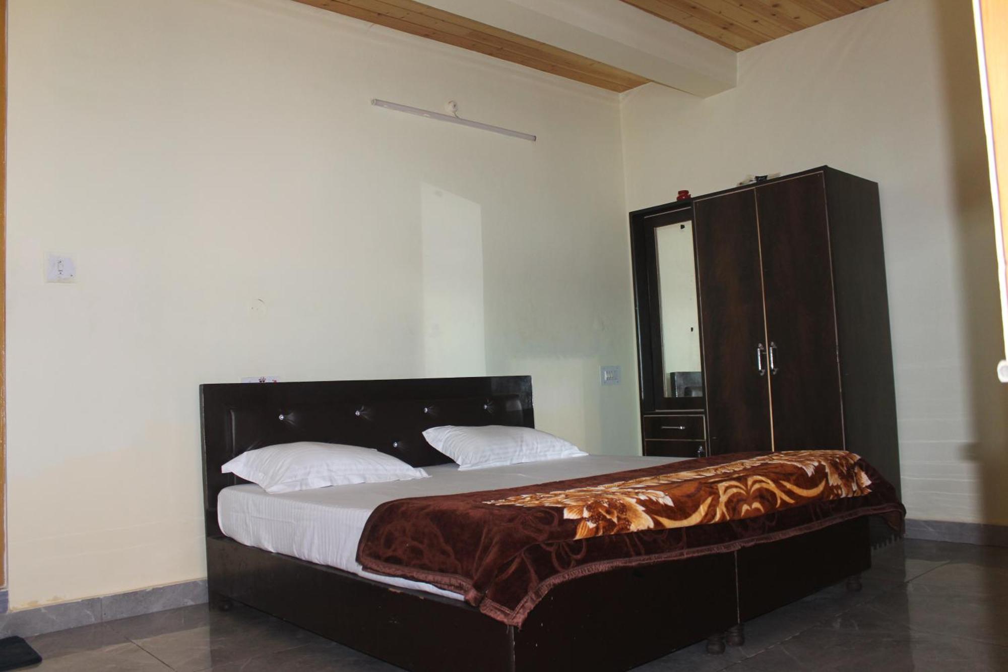 Moonlight Guest House Kasol Bagian luar foto