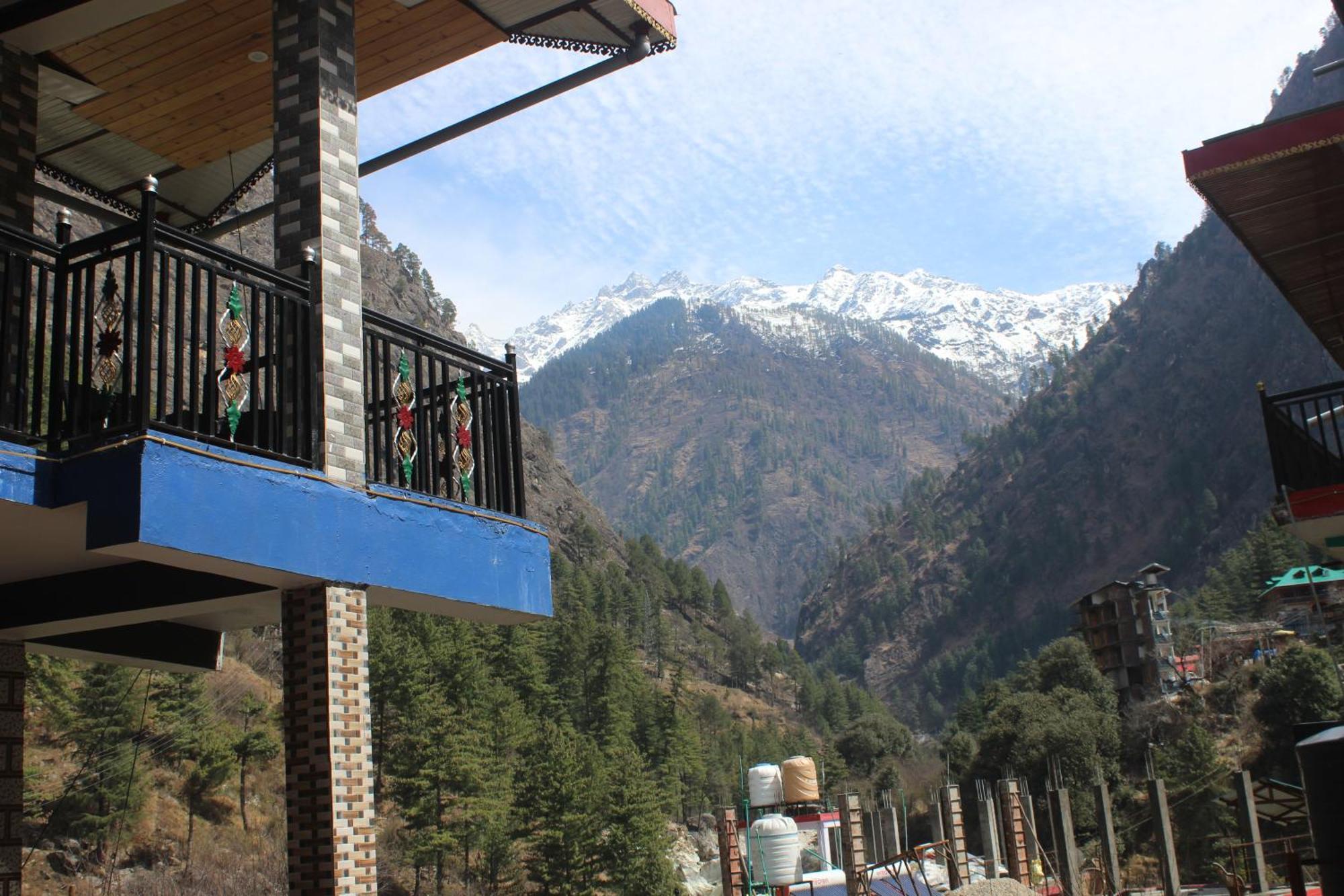 Moonlight Guest House Kasol Bagian luar foto