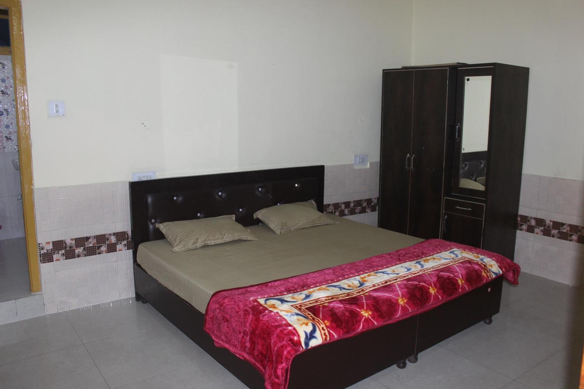 Moonlight Guest House Kasol Bagian luar foto