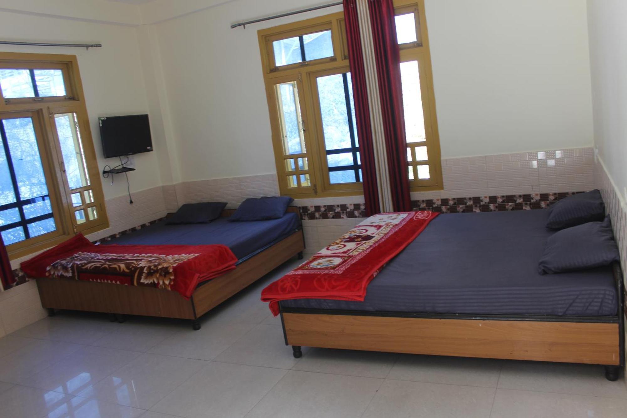 Moonlight Guest House Kasol Bagian luar foto